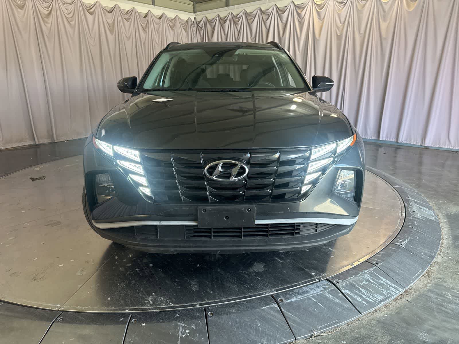 Used 2022 Hyundai Tucson SEL w/ Convenience Package AWD/4WD image 2