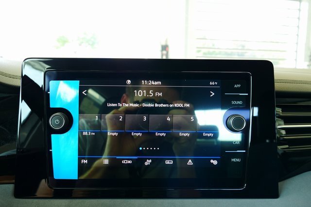 New 2025 Volkswagen Jetta SE image 18