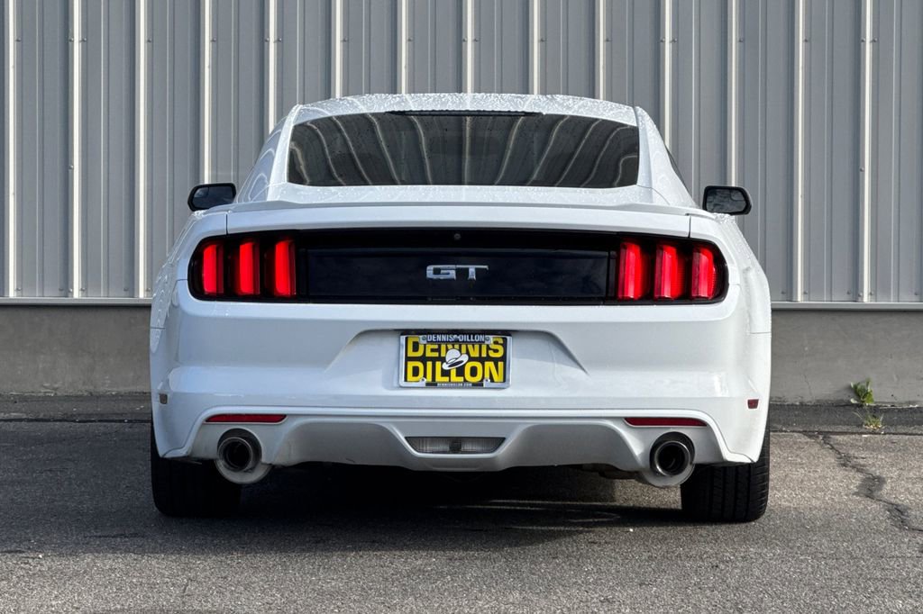 Used 2017 Ford Mustang GT RWD image 5