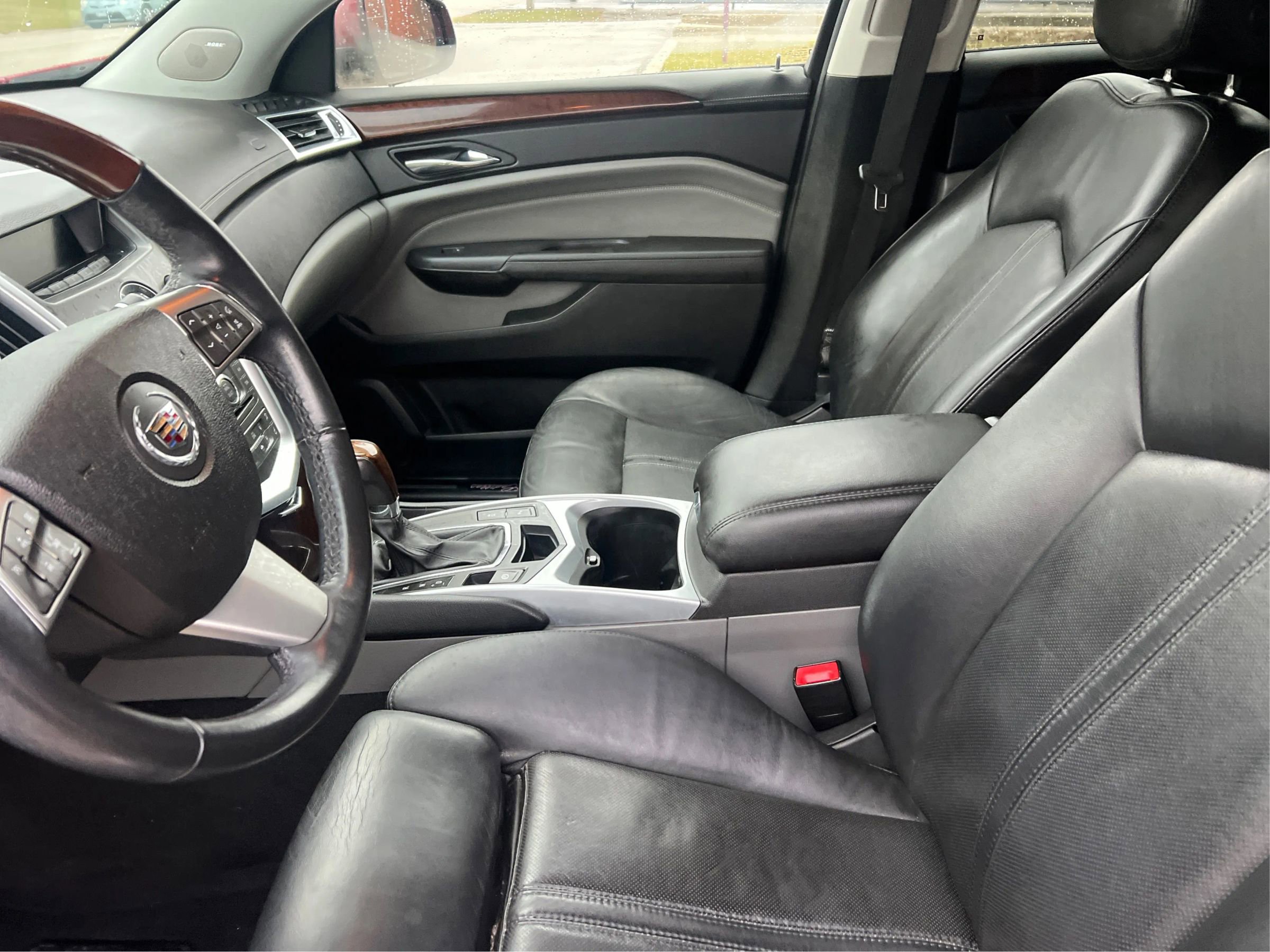 Used 2010 Cadillac SRX Luxury image 10