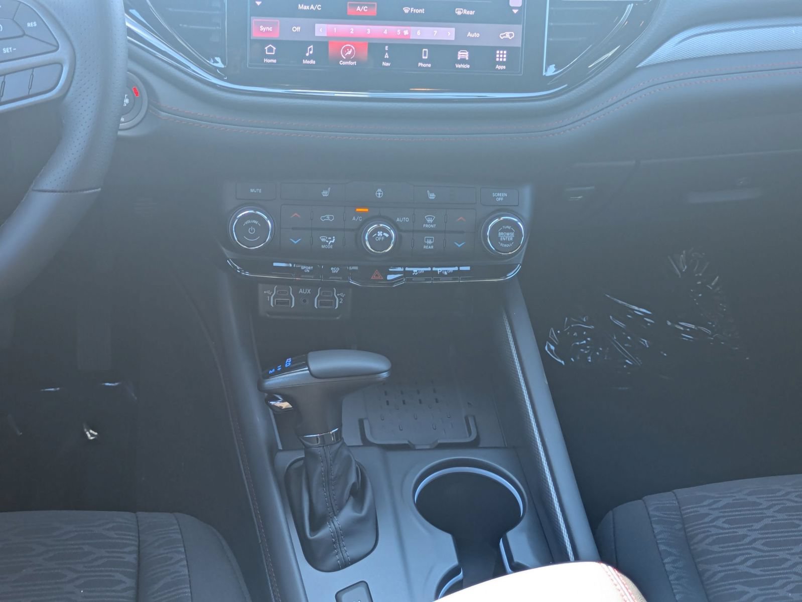 New 2025 Dodge Durango R/T w/ Blacktop Package AWD/4WD image 17