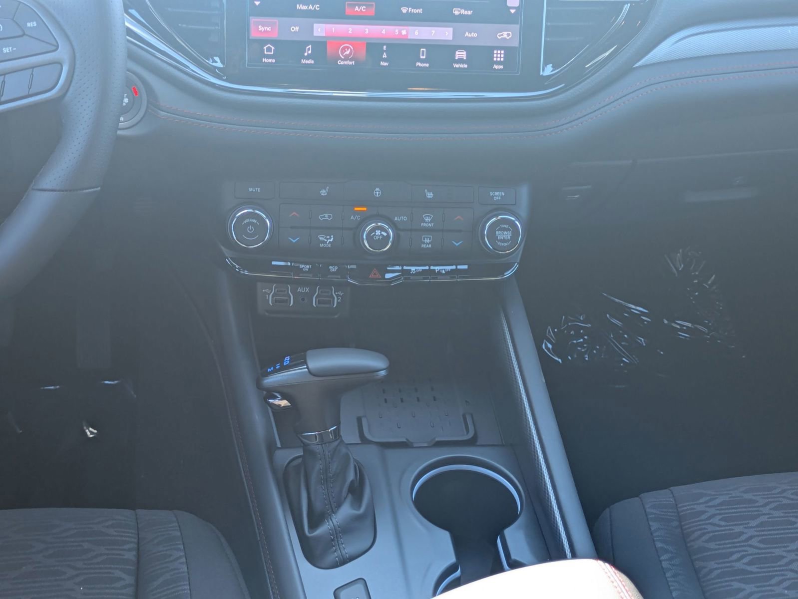 New 2025 Dodge Durango R/T w/ Blacktop Package AWD/4WD image 17