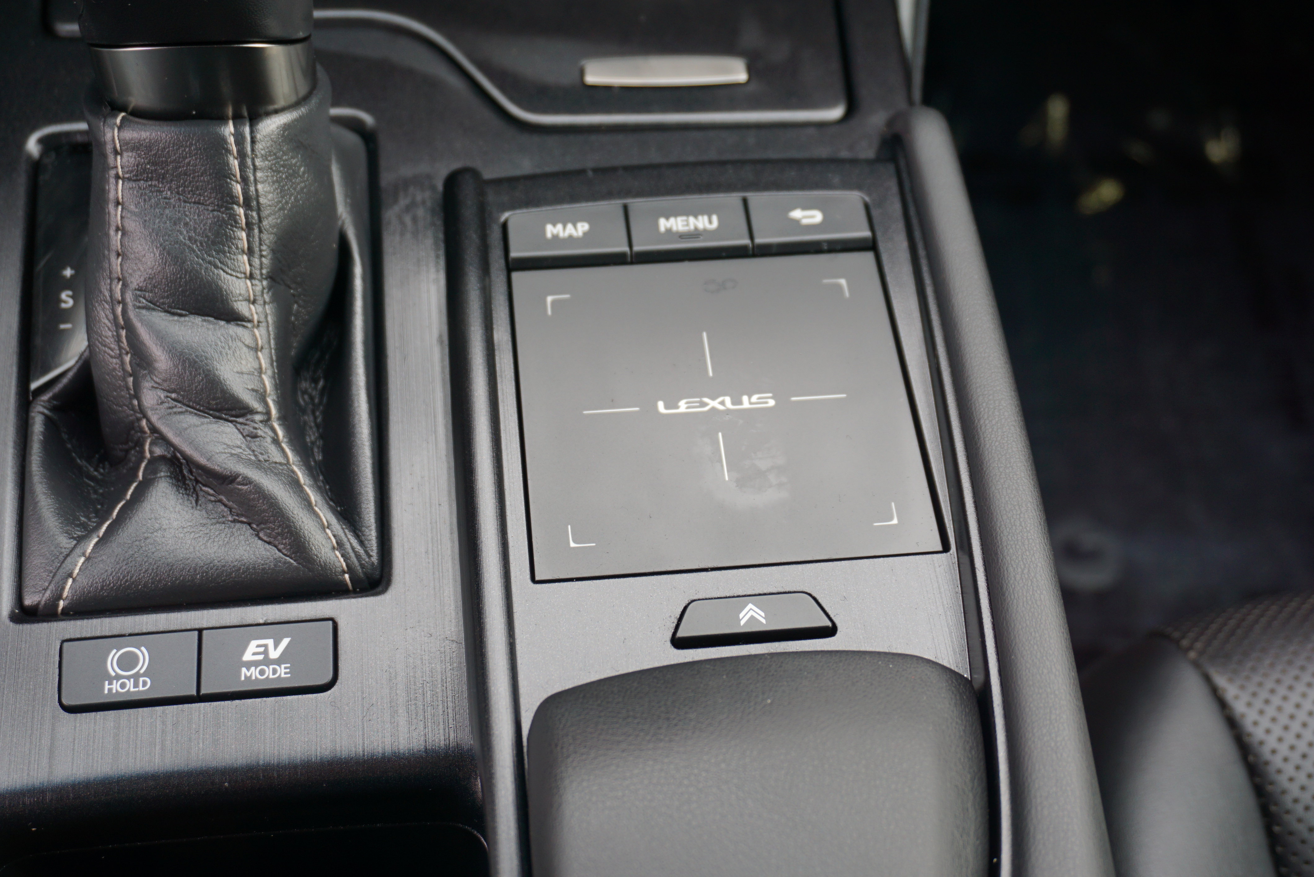 Used 2021 Lexus ES 300h w/ Premium Package image 13