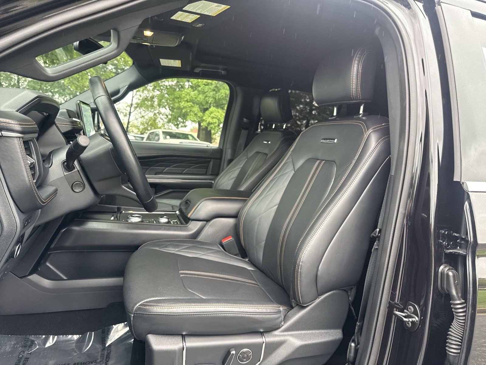 Used 2024 Ford Expedition Max Platinum AWD/4WD image 13