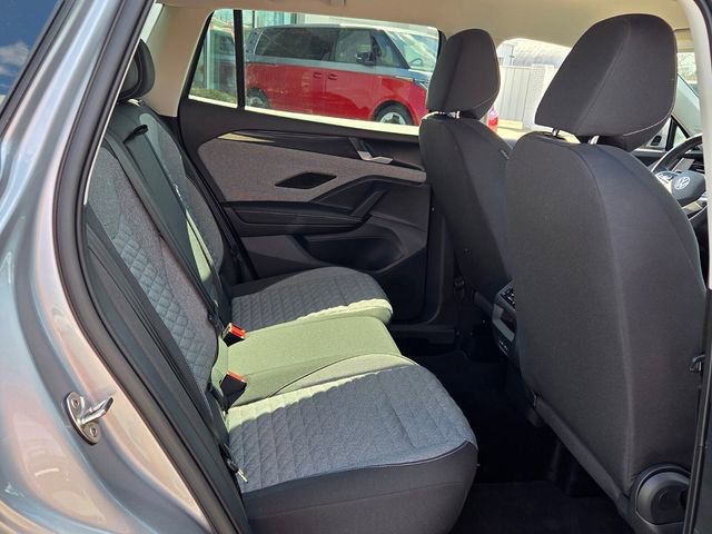 Used 2025 Volkswagen Tiguan S image 14