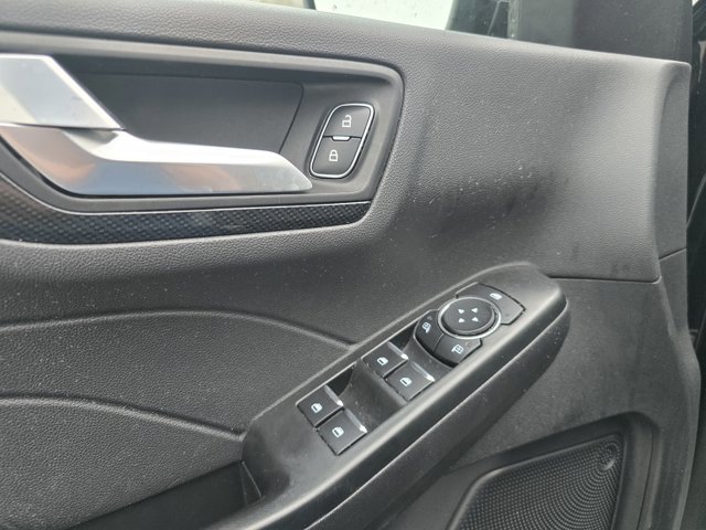 Certified 2025 Ford Escape ST-Line AWD/4WD image 17
