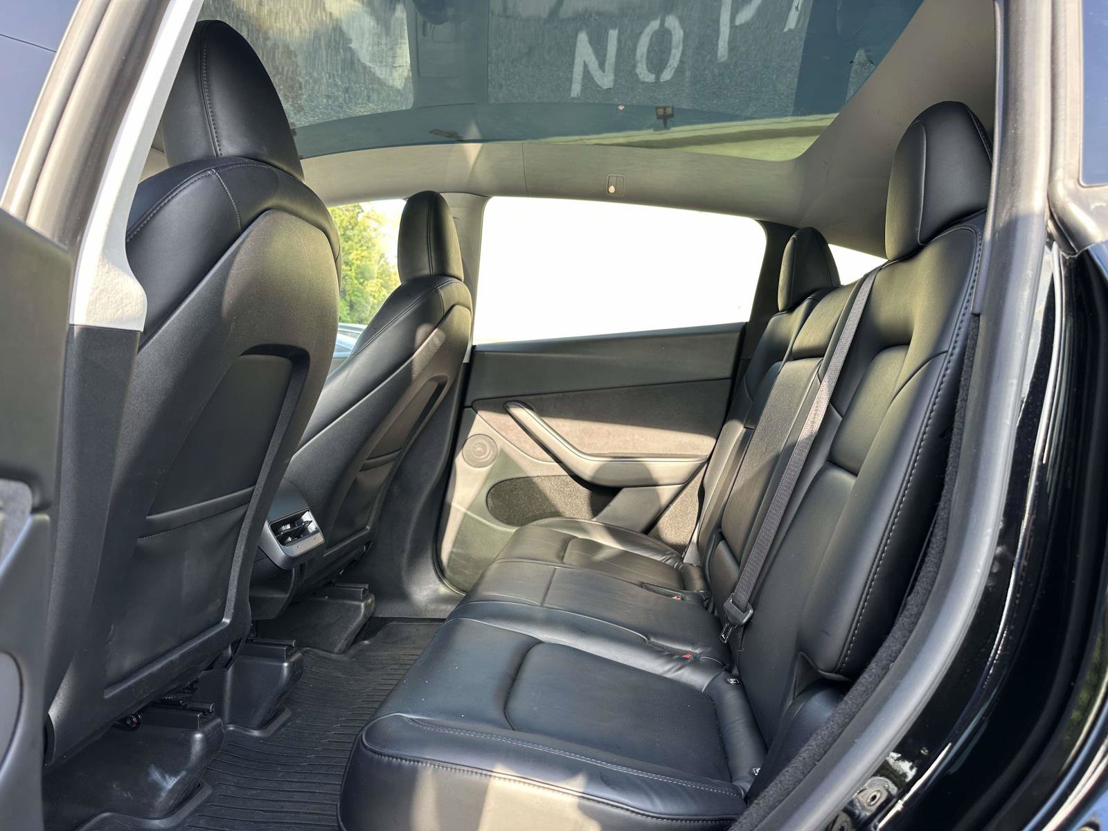 Used 2023 Tesla Model Y Long Range AWD/4WD image 18