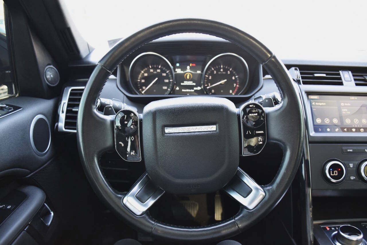 Used 2019 Land Rover Discovery SE AWD/4WD image 22
