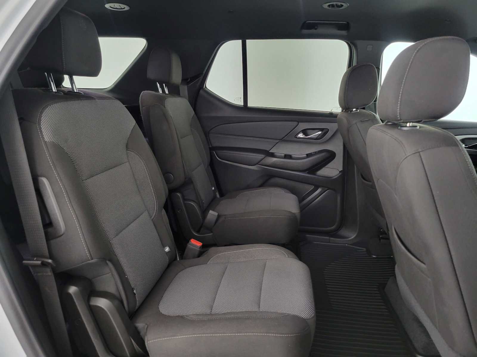 Used 2023 Chevrolet Traverse LT FWD image 12