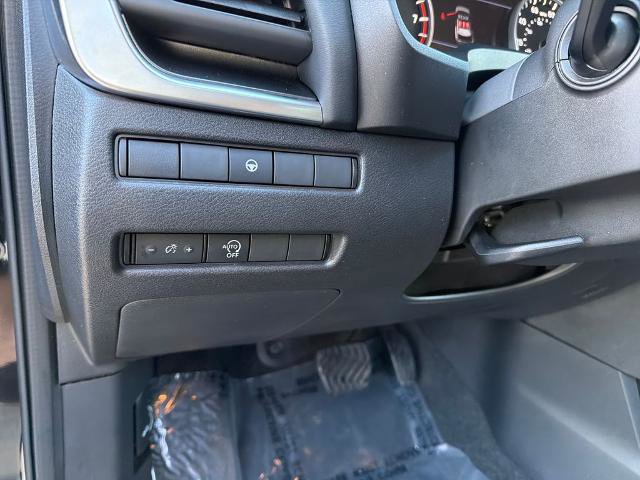 Certified 2023 Nissan Rogue SV FWD image 20
