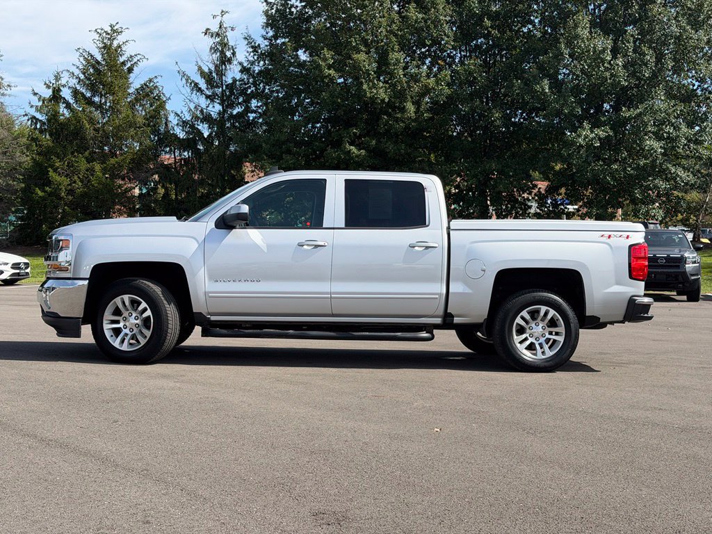 Used 2017 Chevrolet Silverado 1500 LT w/ All Star Edition AWD/4WD image 3