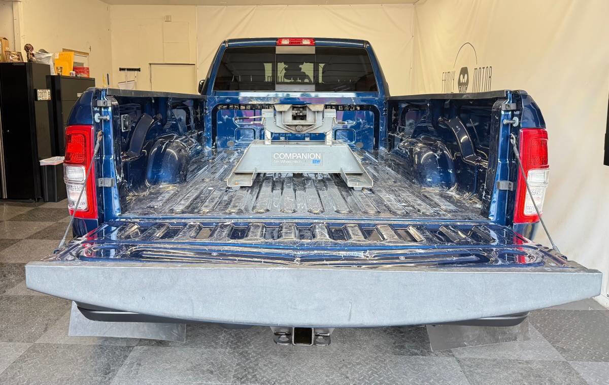 Used 2022 RAM 3500 Tradesman image 5