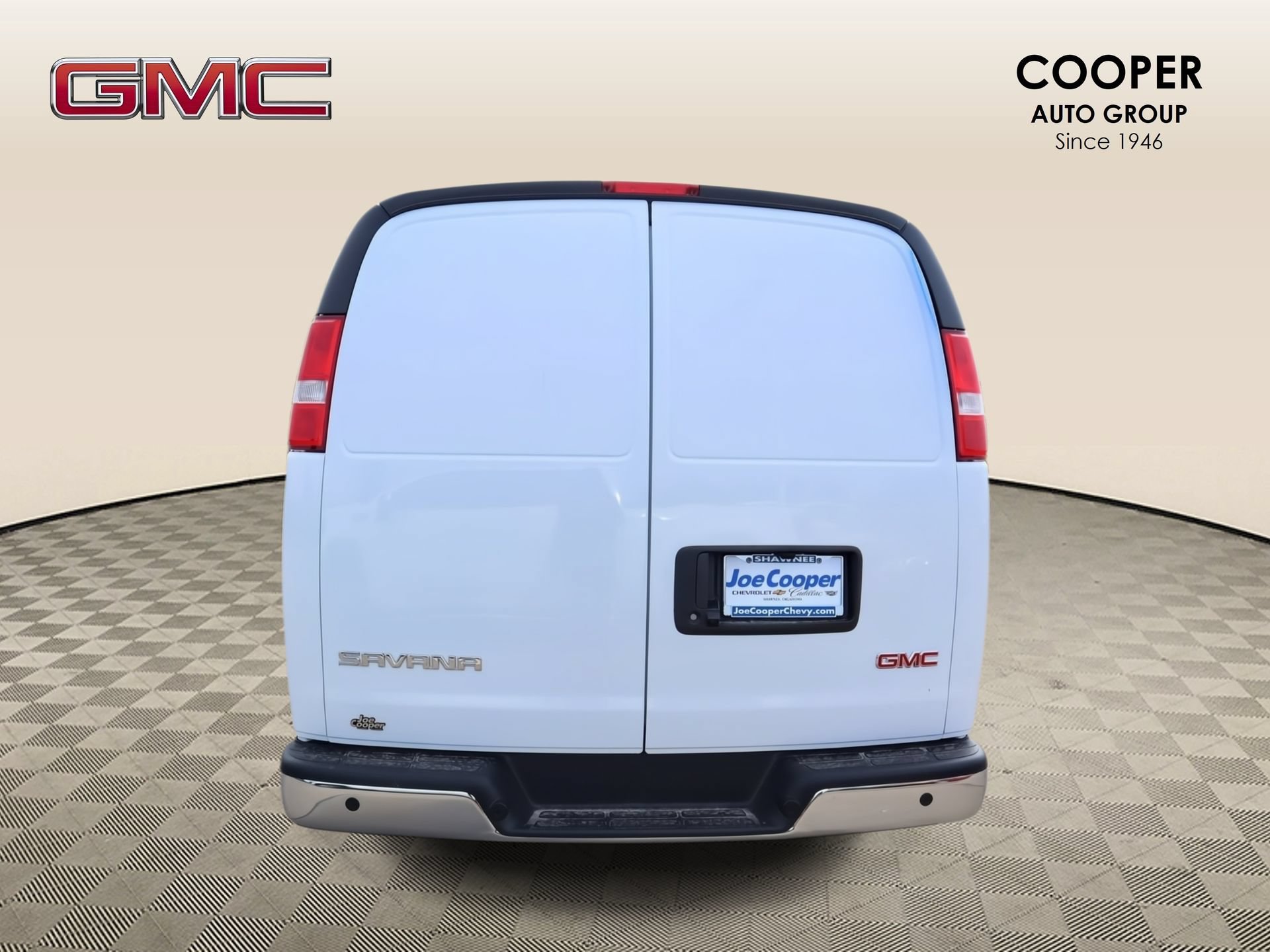 New 2026 GMC Savana 3500 w/ Driver Convenience Package RWD image 19