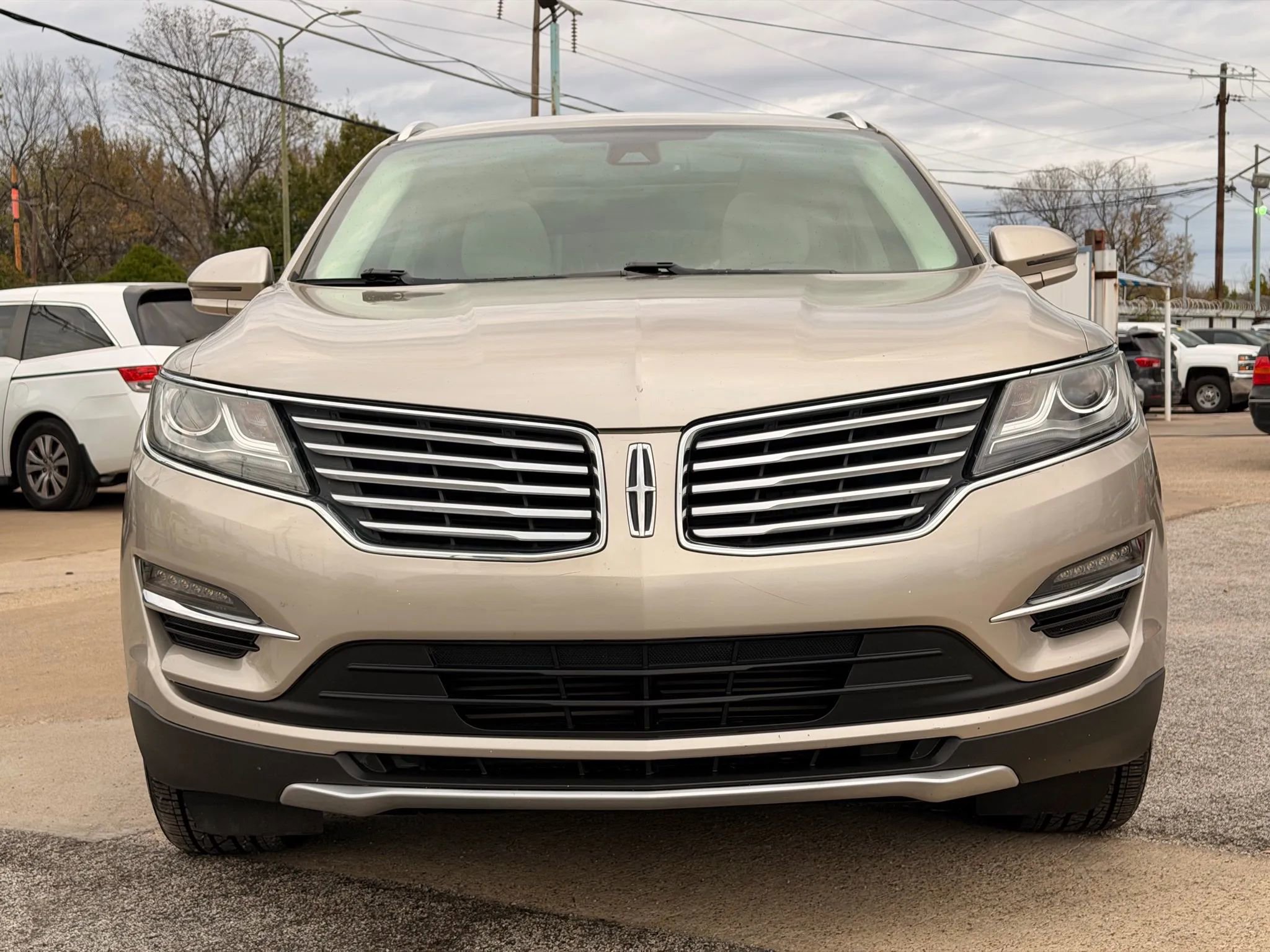 Used 2015 Lincoln MKC FWD w/ Equipment Group 101A Select image 8