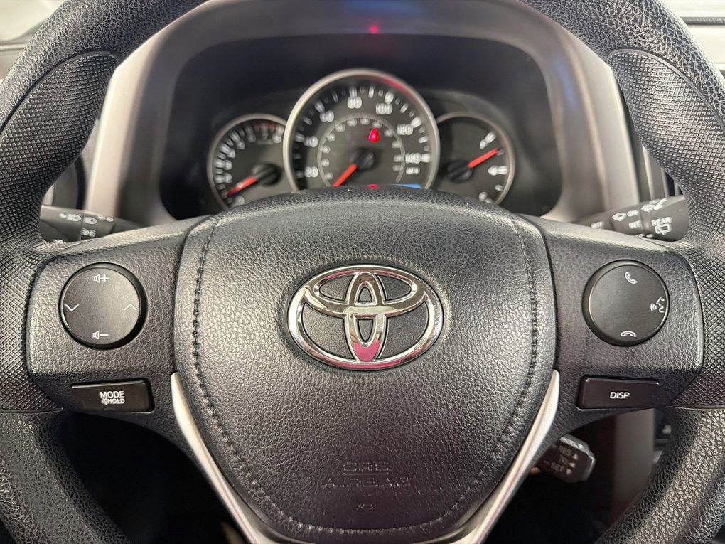 Used 2016 Toyota RAV4 LE FWD image 16