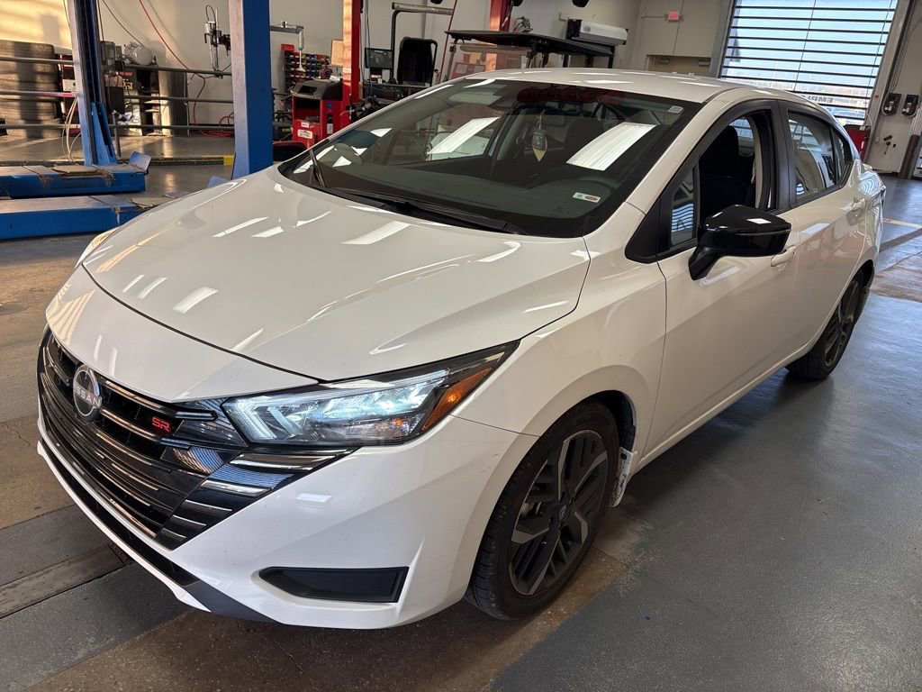 Used 2024 Nissan Versa SR w/ Trunk Package image 5