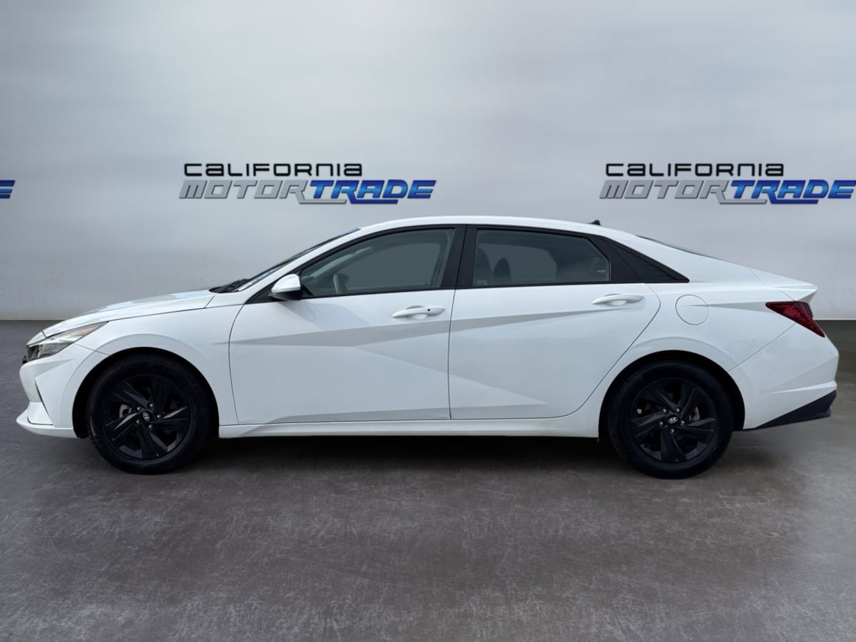 Used 2023 Hyundai Elantra Blue FWD image 8