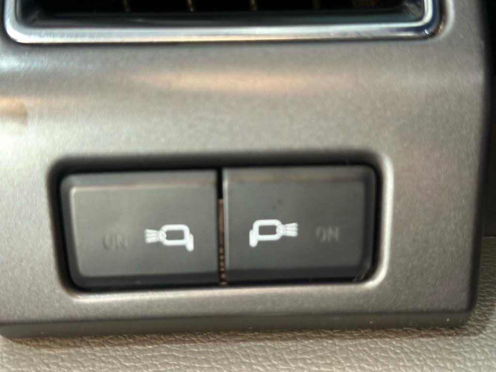 Used 2019 Ford F150 XLT w/ Equipment Group 302A Luxury AWD/4WD image 31