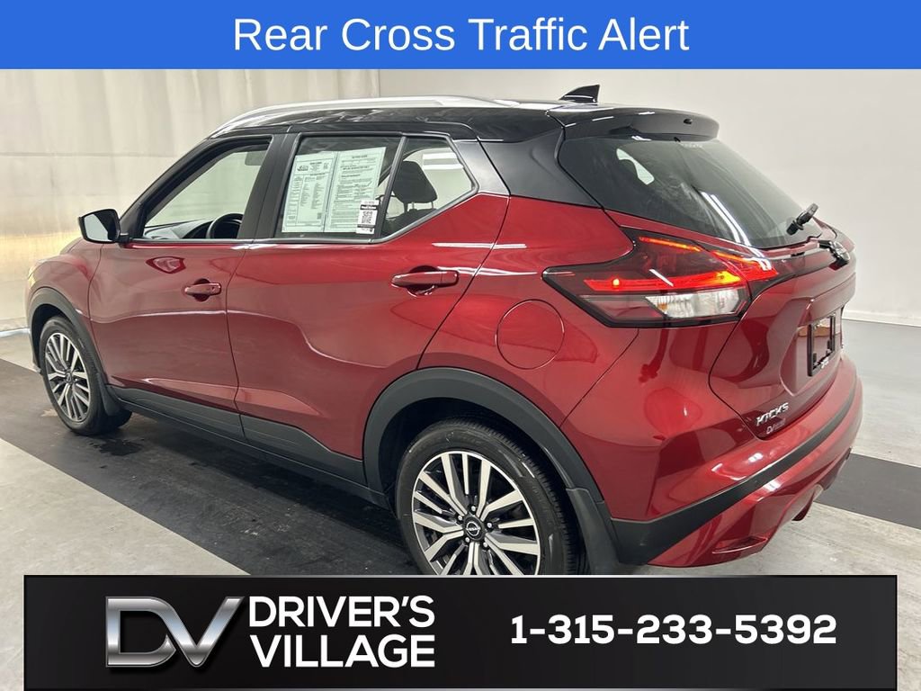 Used 2023 Nissan Kicks SV image 7