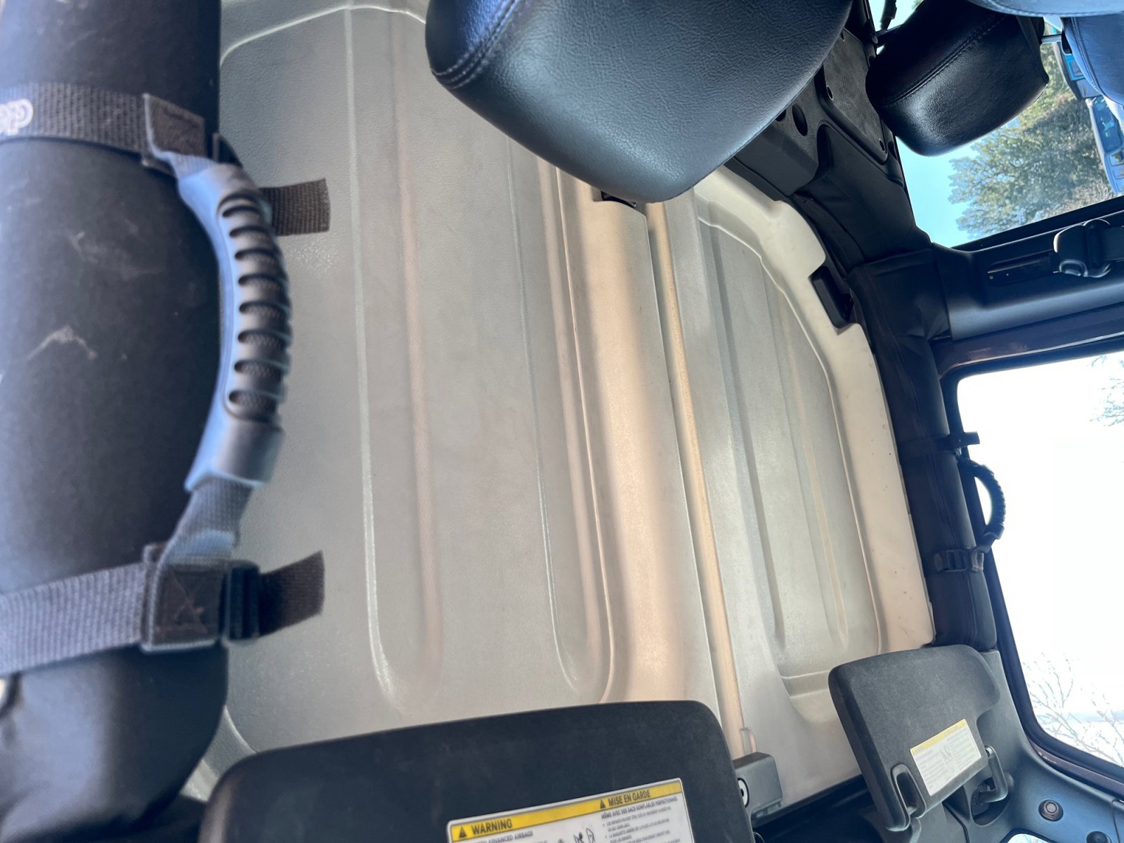 Used 2016 Jeep Wrangler Unlimited Sahara image 33