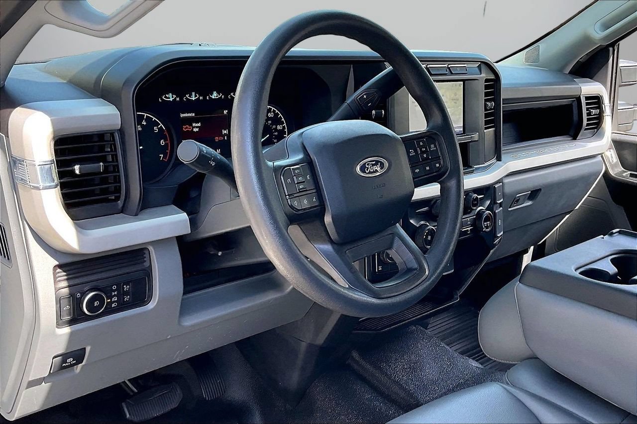 Used 2024 Ford F250 XL w/ XL Chrome Package AWD/4WD image 18
