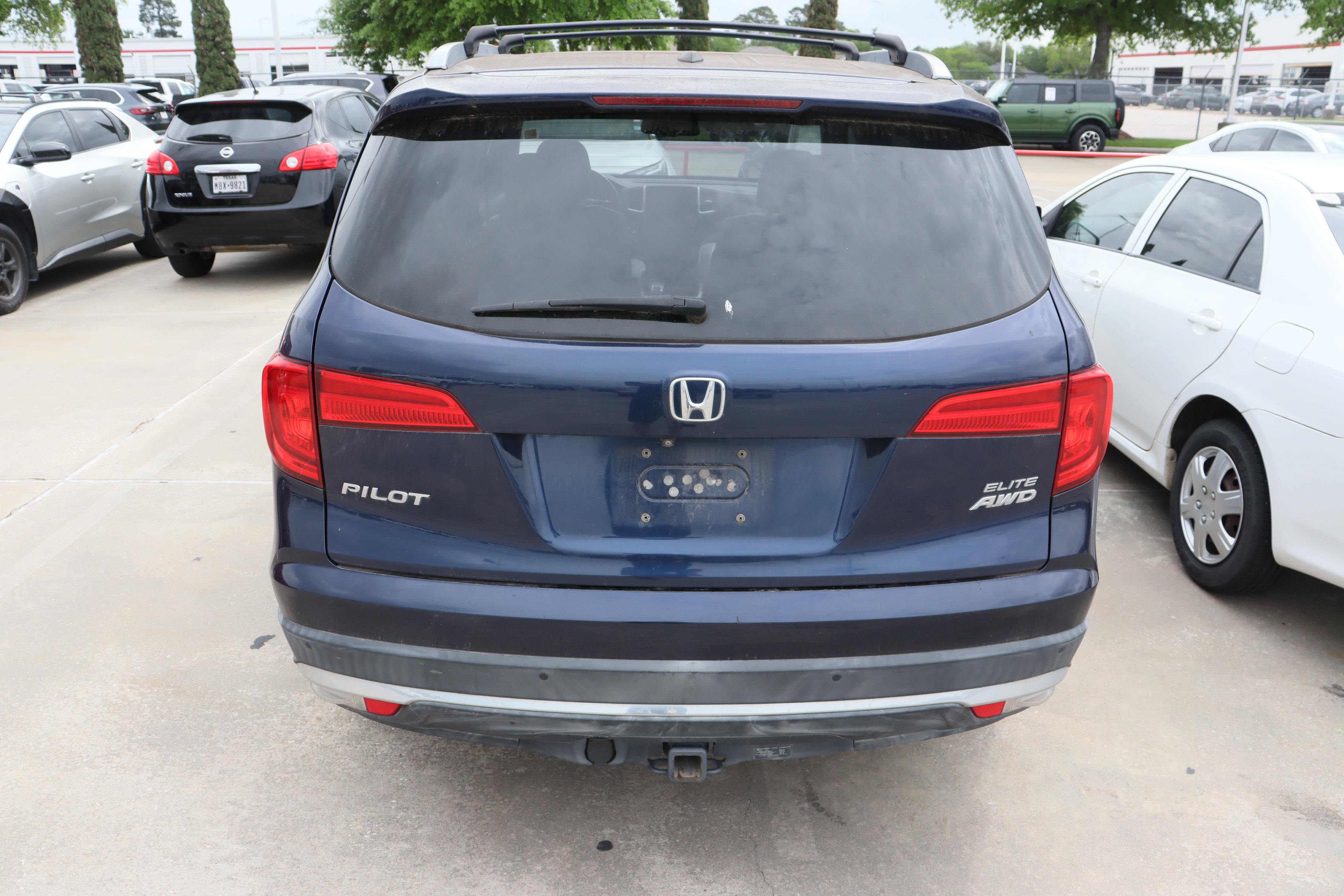 Used 2016 Honda Pilot Elite image 9