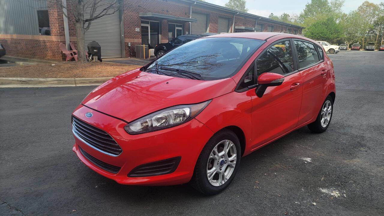 Used 2014 Ford Fiesta SE image 1