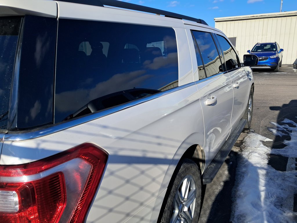 Used 2018 Ford Expedition Max XLT w/ Equipment Group 201A image 7