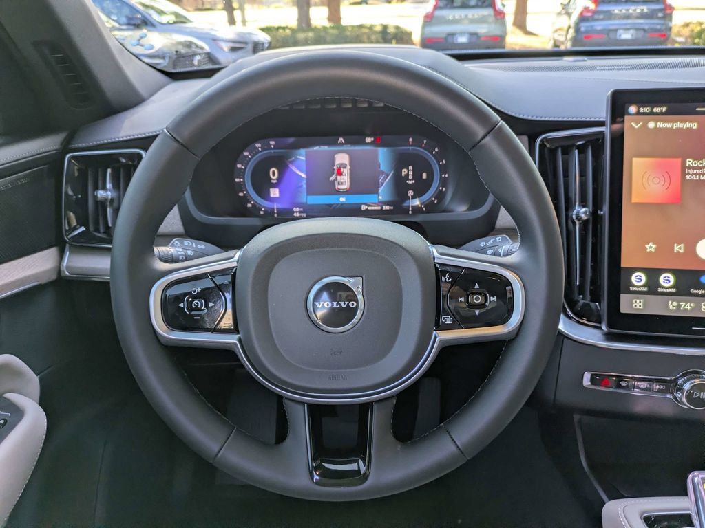New 2025 Volvo XC90 B6 Ultra image 17