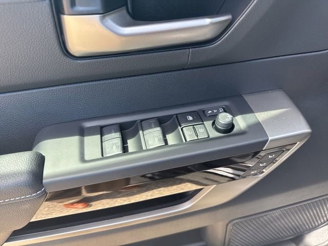 New 2026 Toyota Tundra Limited AWD/4WD image 13