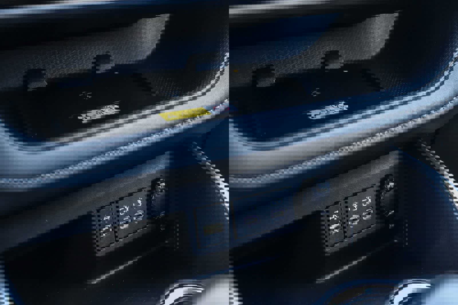 Used 2023 Toyota Highlander XLE image 23