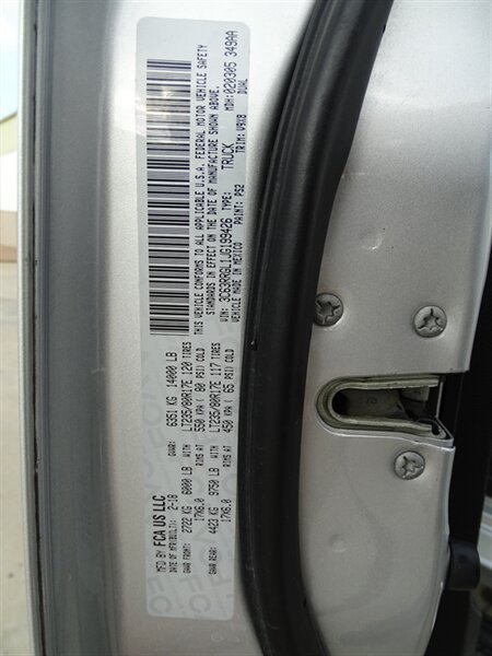 Used 2018 RAM 3500 Tradesman w/ Chrome Appearance Group AWD/4WD image 62