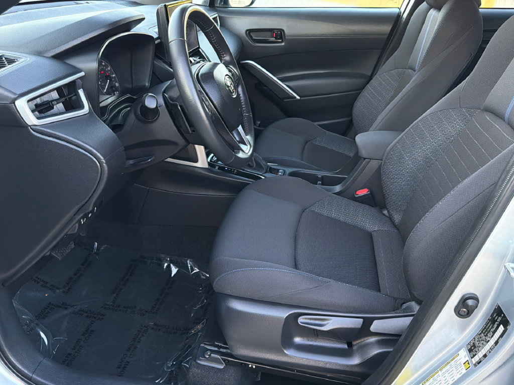 Used 2025 Toyota Corolla Cross AWD Hybrid image 20