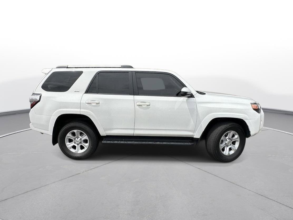 Used 2021 Toyota 4Runner SR5 AWD/4WD image 5