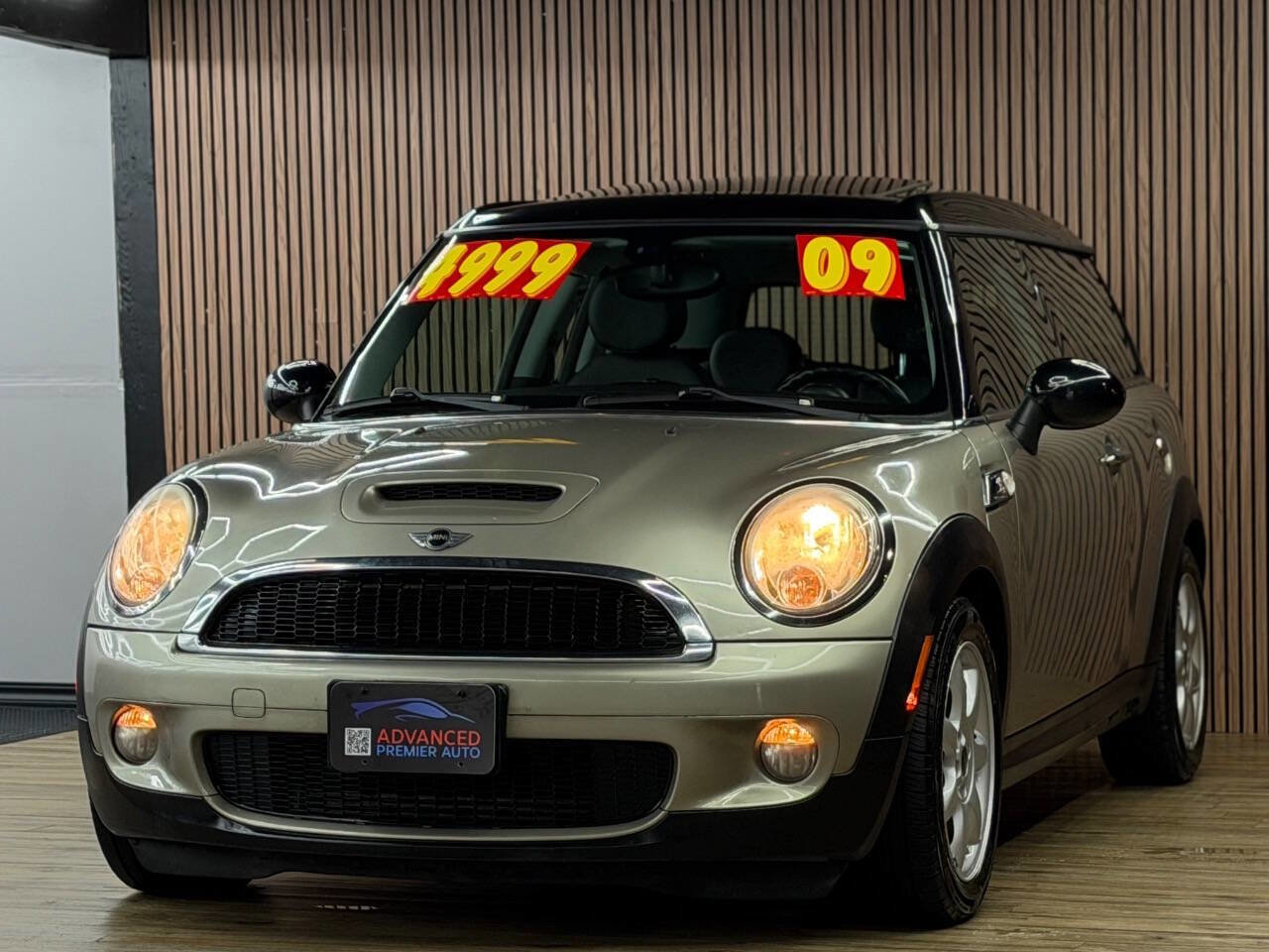 Used 2009 MINI Cooper Clubman S FWD image 1