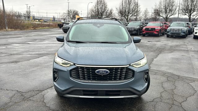Certified 2023 Ford Escape Platinum w/ Class II Trailer Tow Package image 29