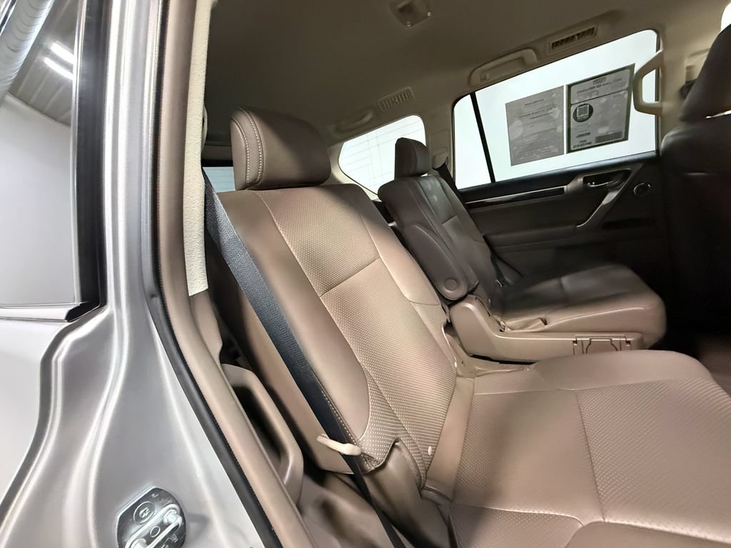 Used 2017 Lexus GX 460 Luxury AWD/4WD image 66