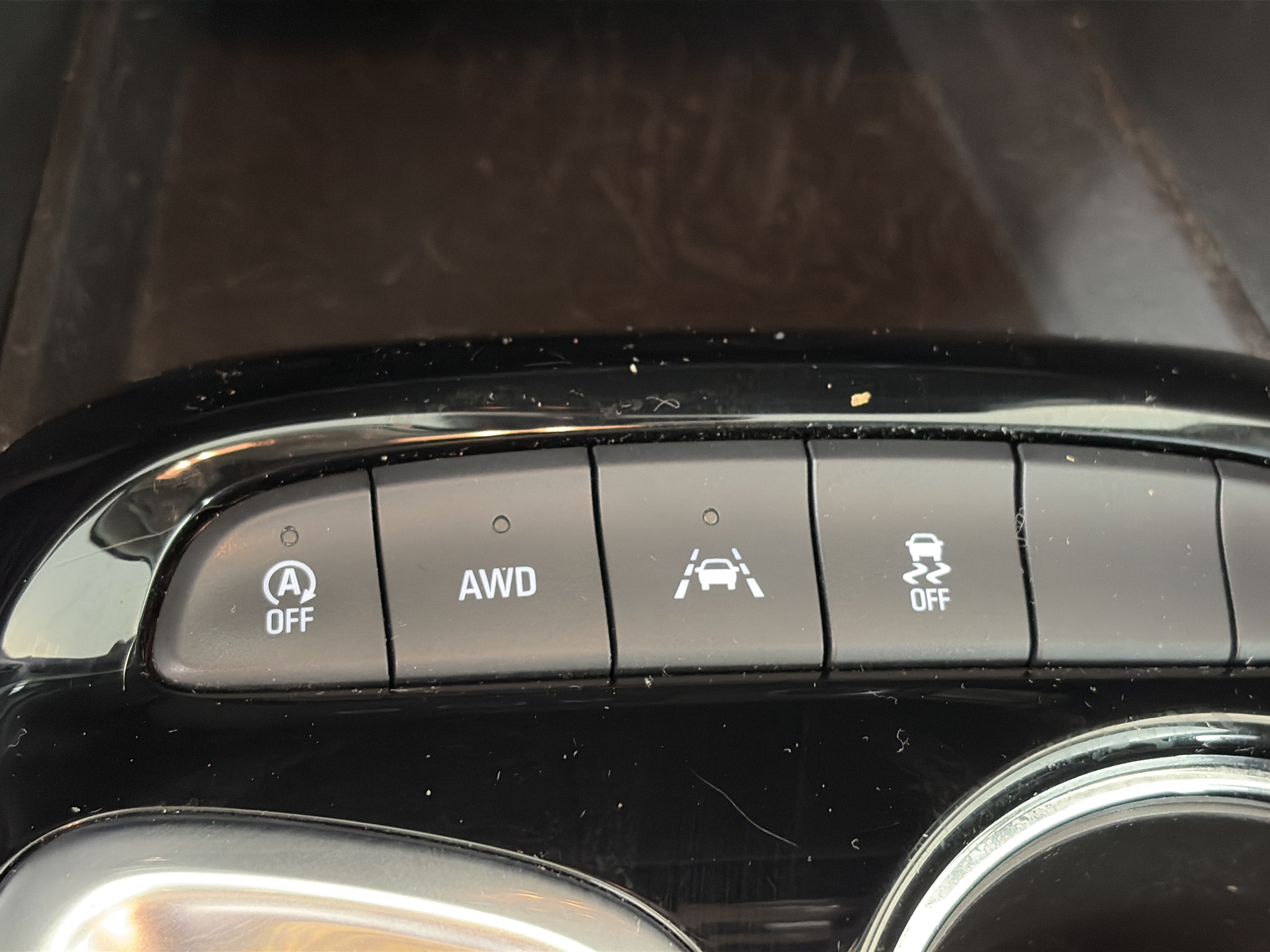 Used 2021 Buick Encore GX Essence w/ Sport Touring Package AWD/4WD image 26