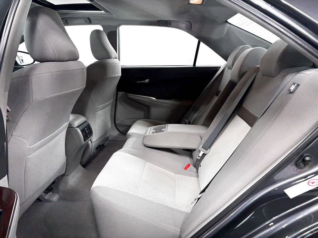 Used 2013 Toyota Camry XLE image 6