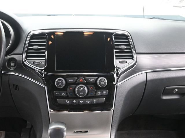 Used 2021 Jeep Grand Cherokee Limited image 24