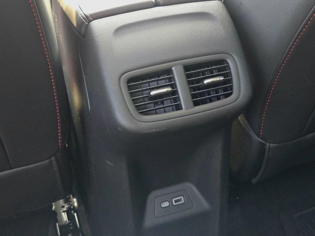 Used 2023 Buick Envision Essence w/ Sport Touring Package AWD/4WD image 24
