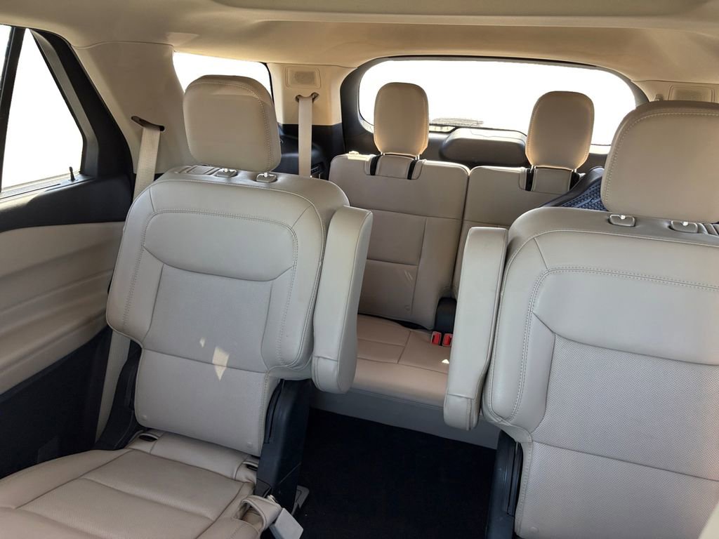 Used 2023 Ford Explorer Limited w/ Limited Technology Package AWD/4WD image 15