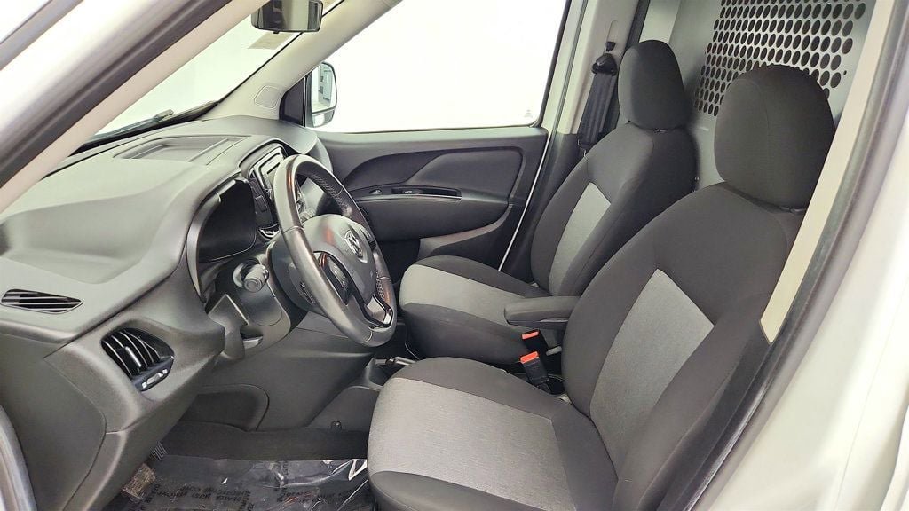 Used 2018 RAM ProMaster City Tradesman SLT FWD image 19