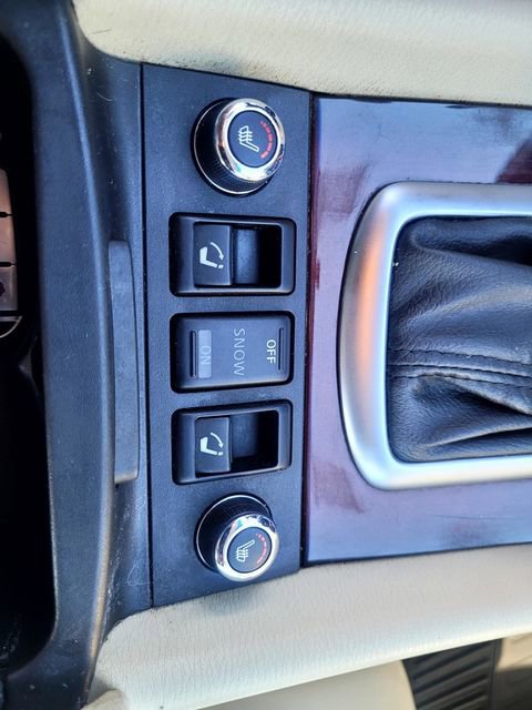 Used 2016 INFINITI QX50 AWD w/ Deluxe Touring Package image 19