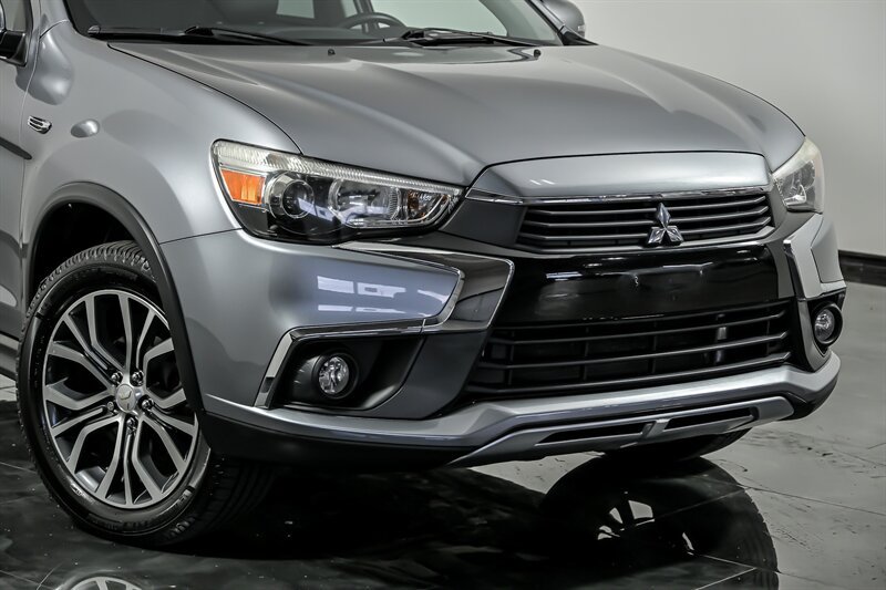 Used 2017 Mitsubishi Outlander Sport SEL FWD image 2