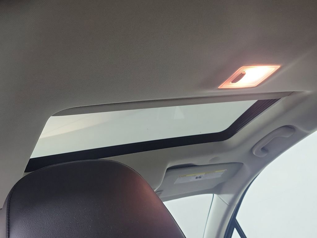 Used 2017 Buick Encore Sport Touring image 31