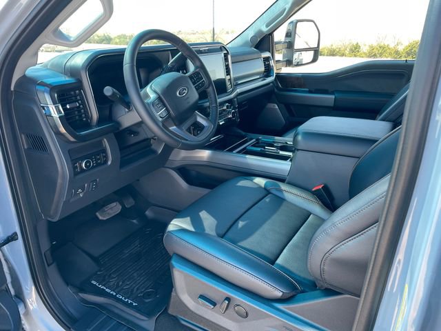 New 2026 Ford F350 Lariat w/ FX4 Off-Road Package image 8