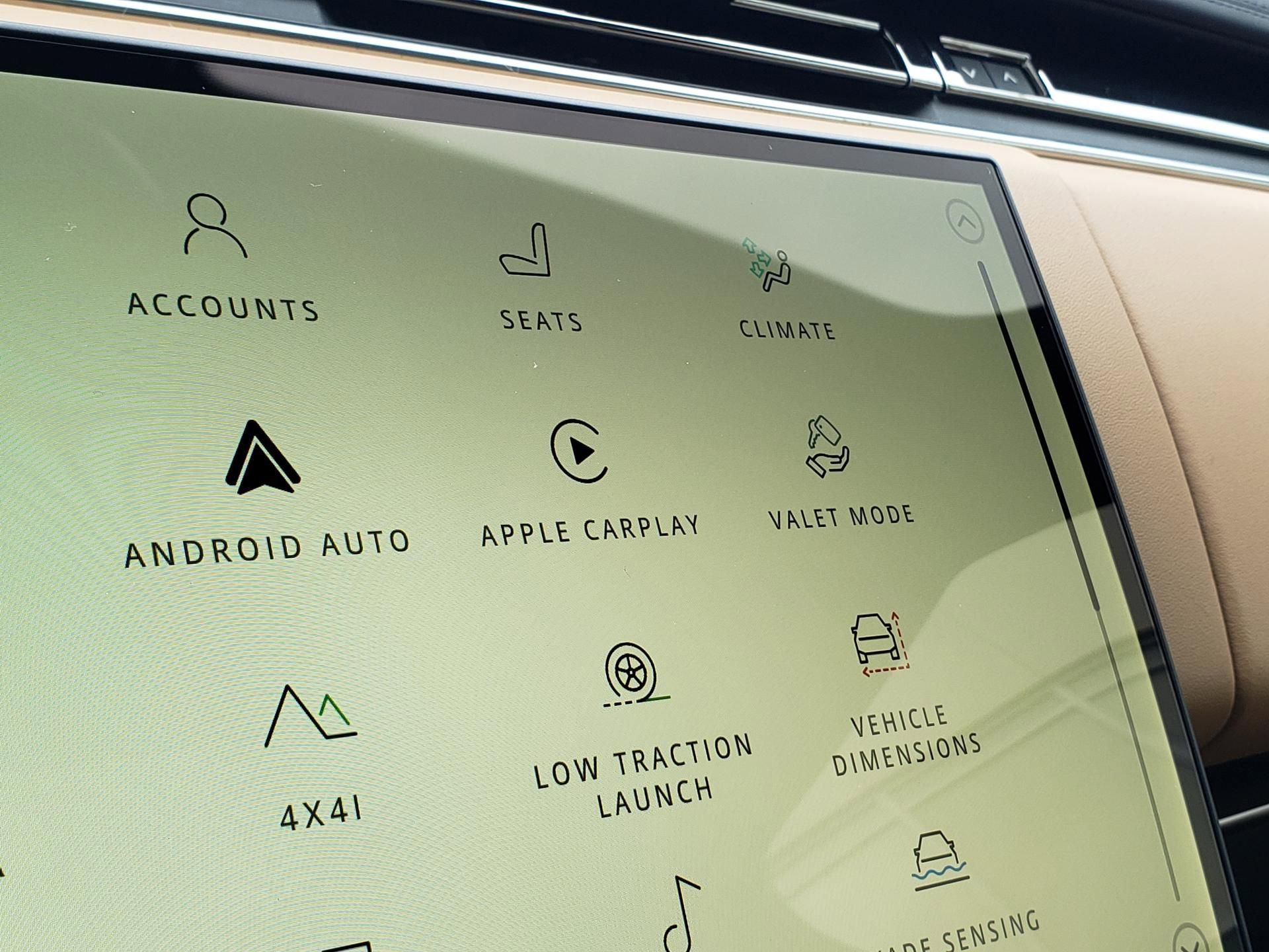 New 2026 Land Rover Range Rover Sport SE image 25