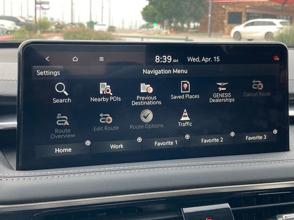 Used 2025 Genesis G70 2.5T image 23