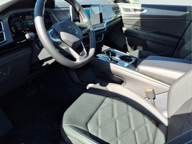 New 2026 Volkswagen Atlas Cross Sport SE AWD/4WD image 15